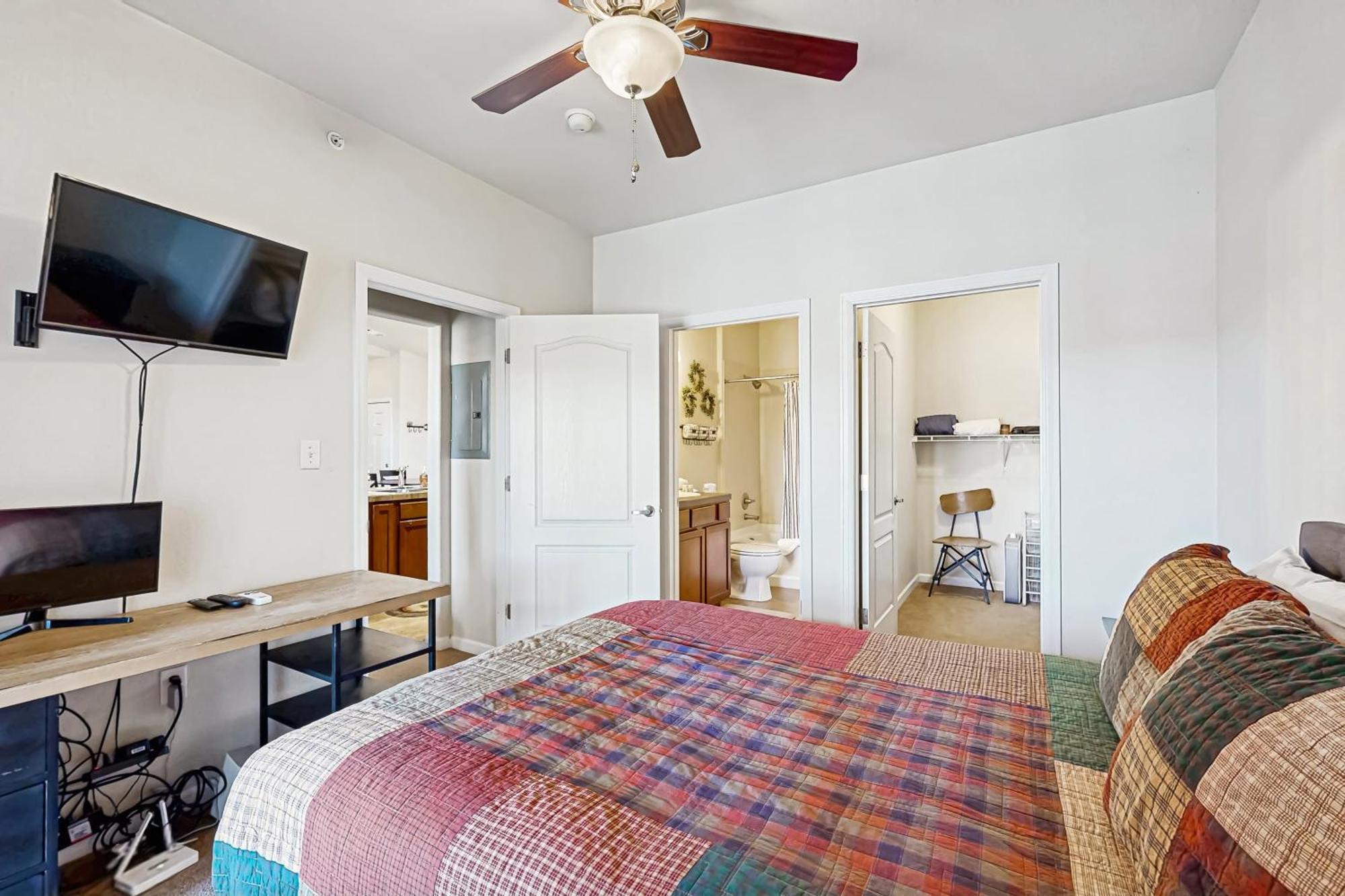 Lodge At Ten Mile Granby Bagian luar foto
