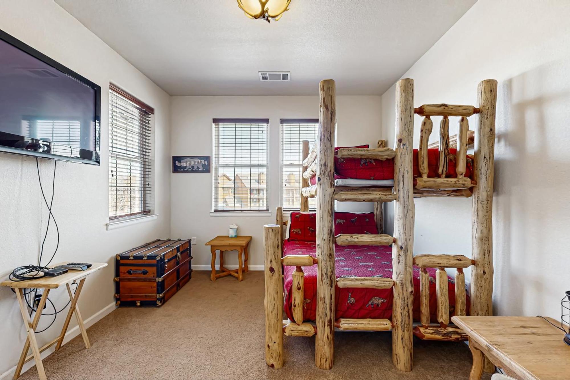 Lodge At Ten Mile Granby Bagian luar foto